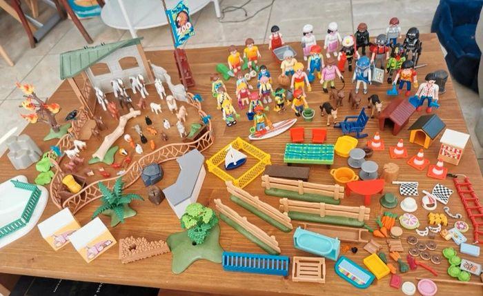 Lot de 216 playmobil geobra jeu de construction personnages animaux accessoires - photo numéro 3