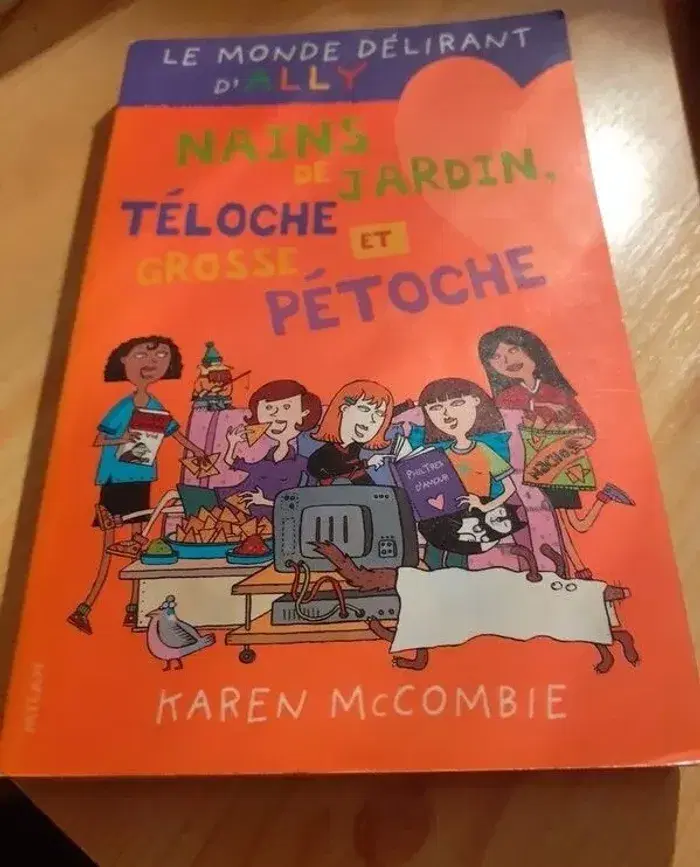 Livre Nains De Jardin, Téloche Et Grosse Pétoche - McCombie Karen tres bon etat