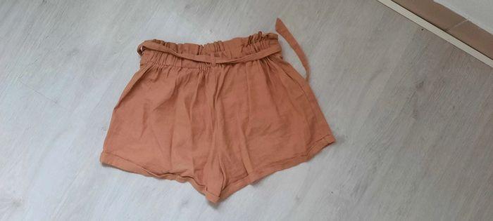 Short taille 38 neuf - photo numéro 3