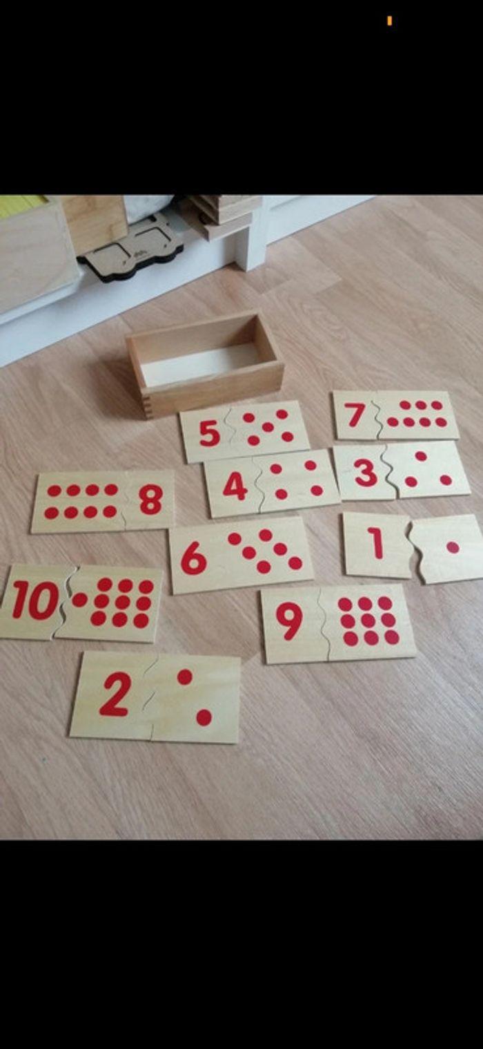 Puzzle mathématique montessori