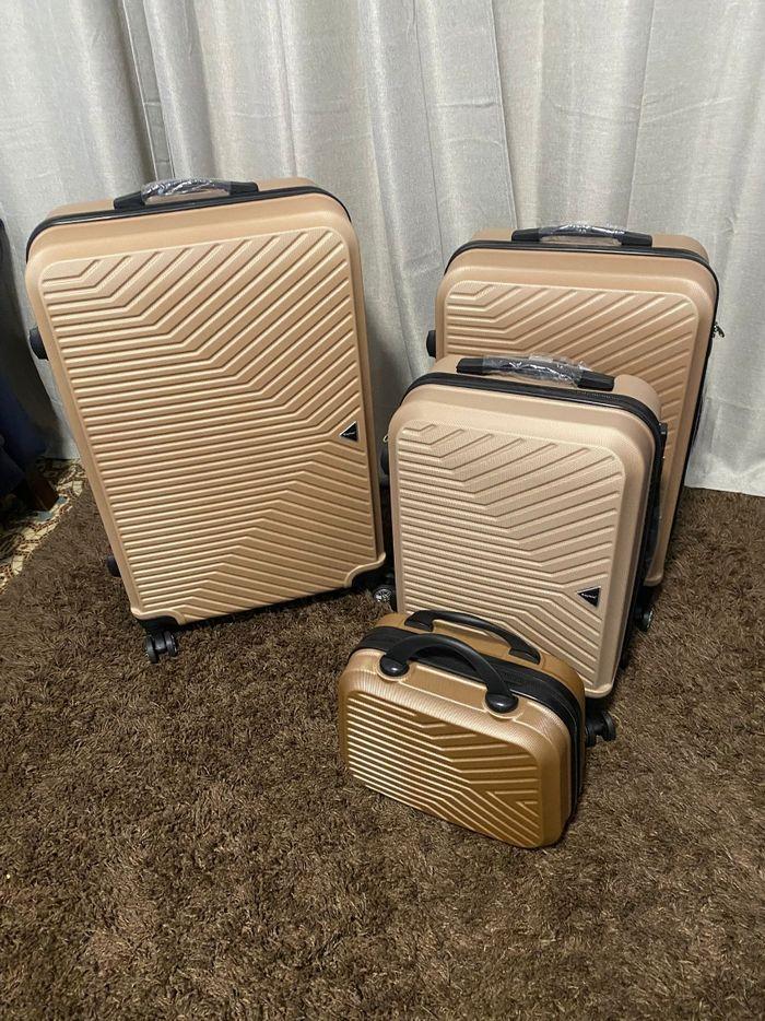 Lot de 4 valise avec roulettes 360°et code et cadena 🔥(XL L M S ) - photo numéro 4