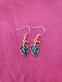 Boucles d'oreilles feuilles bleue doré pendante