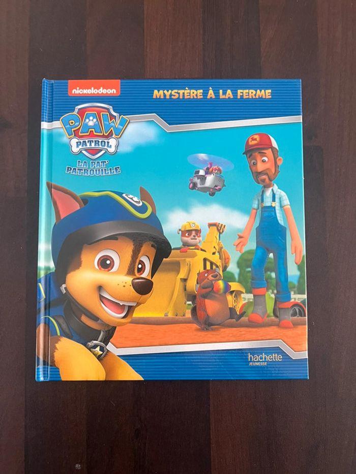 Livre pat patrouille officiel mystère à la ferme parfait état hachette jeunesse - photo numéro 1