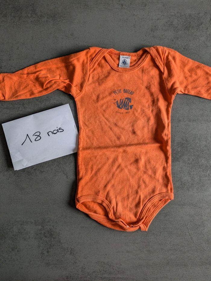 Lot bodies manches longues bébé fille petit bateau taille 18 mois - photo numéro 2