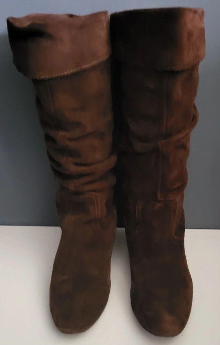 Paire de bottes en velours taille 35 en bon etat - photo numéro 18