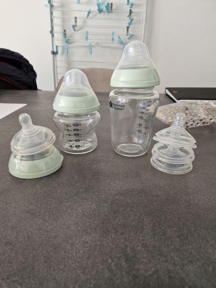 2 biberons verre Tommee Tippee