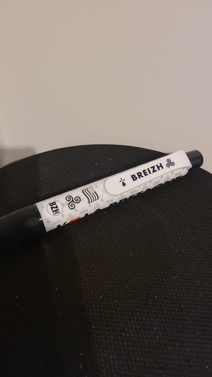 ID KDO : MAXI STYLO Bretagne BZH BREIZH- "Fier d'Etre Breton" - photo numéro 2