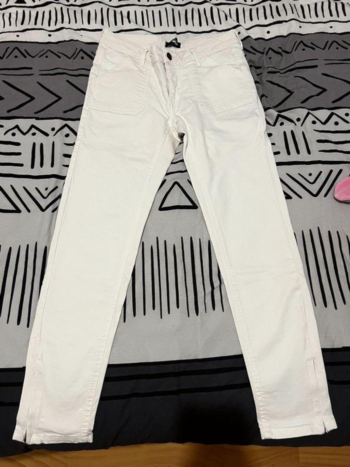 Pantalon blanc - photo numéro 1