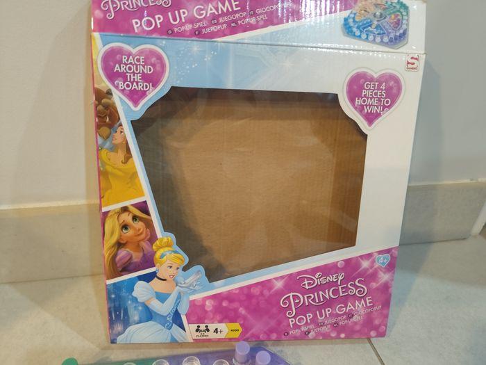 Jeu  petits chevaux pop UP Disney Princesses - photo numéro 3