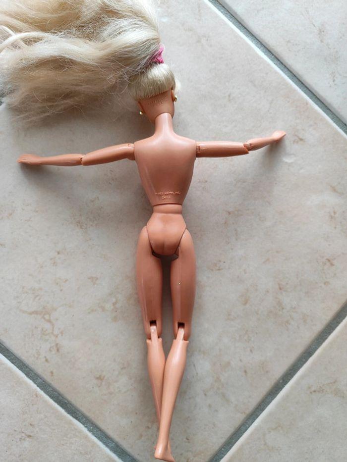 Barbie articulée - photo numéro 3