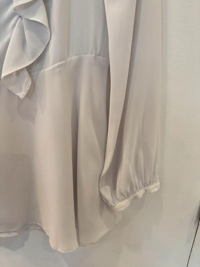 Blouse Claudie Pierlot blanche évasée Taille 38 - photo numéro 7