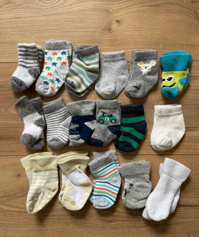 Lot de 17 paires de chaussettes bébé