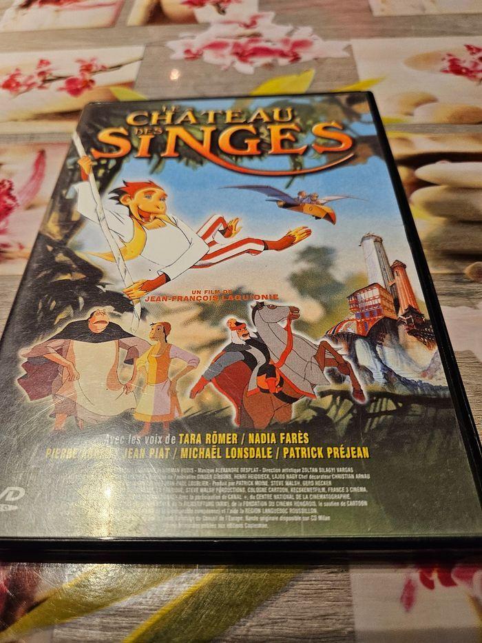 Dvd le château des singes - photo numéro 1