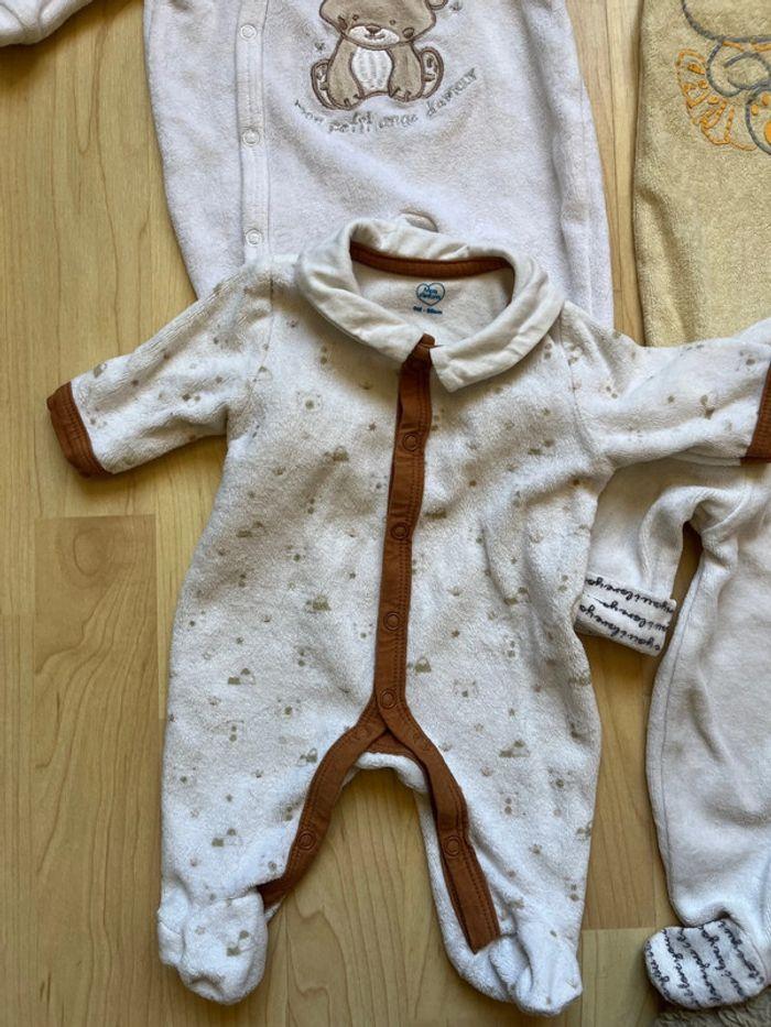 Lot 4 pyjamas en velours taille naissance - photo numéro 2