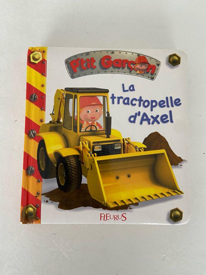 Petit garçon la Tractopelle d’Axel - photo numéro 1