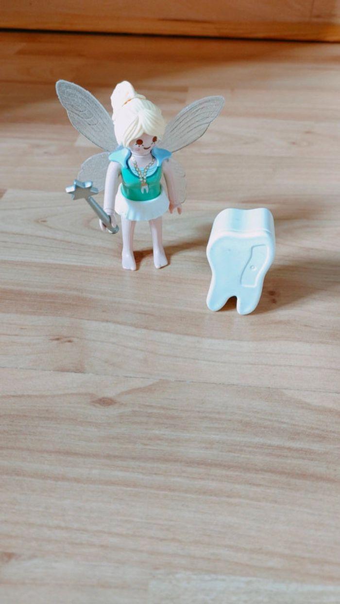 Fée playmobil avec boîte à dents de lait