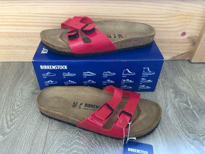 Chaussures Sandales Birkenstock pointure 43 neuves et emballées - photo numéro 1