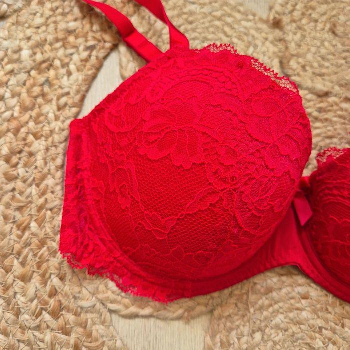 Soutien gorge coque fine armatures dentelle rouge - Hunkemoller - Taille 90D - photo numéro 2