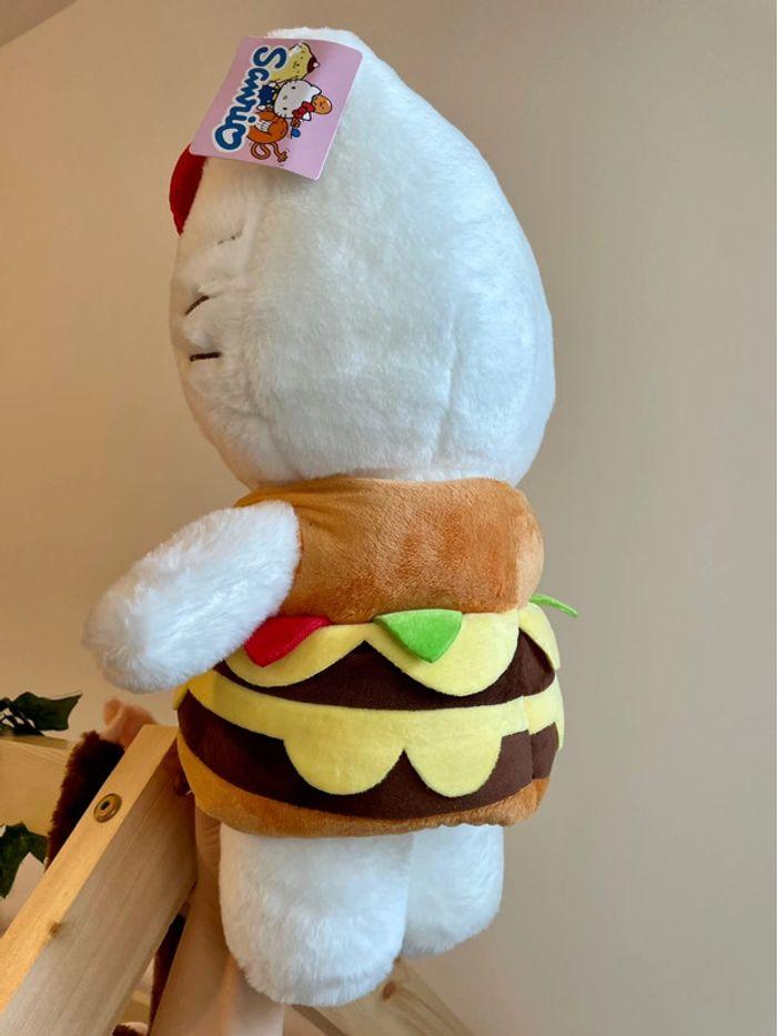 Peluche Hello Kitty déguisement Hamburger 🍔 - photo numéro 11