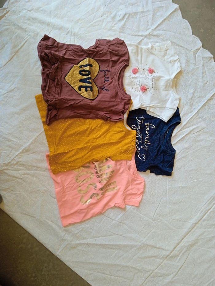 Lots de teeshirt bébé - photo numéro 1