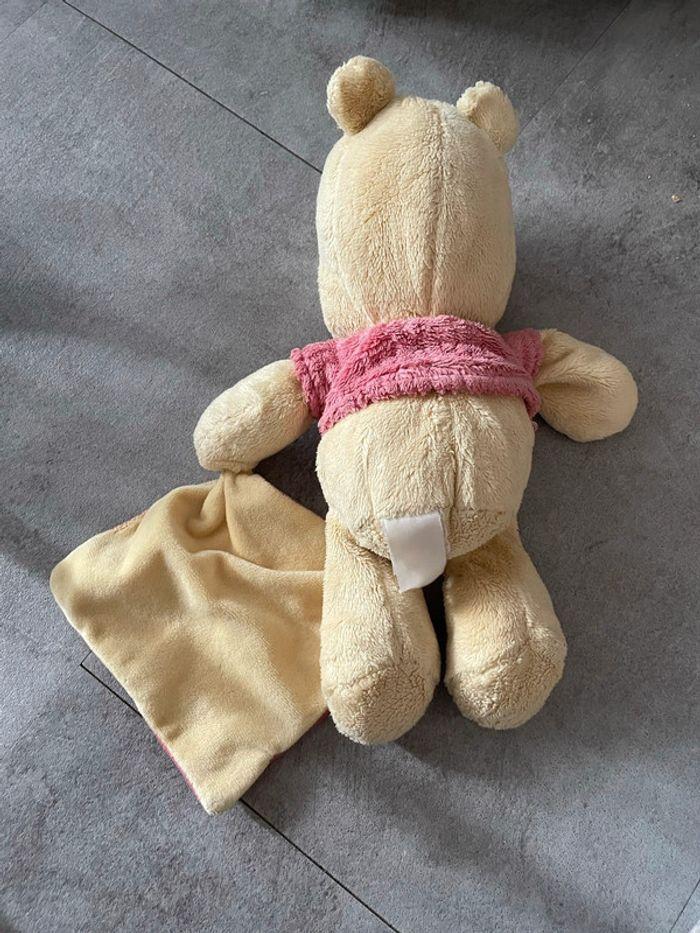 Peluche Winnie l’ourson - photo numéro 2