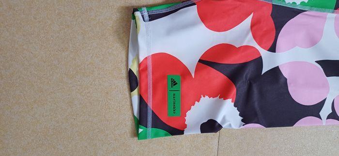 Combishort short moulante adidas marimekko Neuve Taille M - photo numéro 2