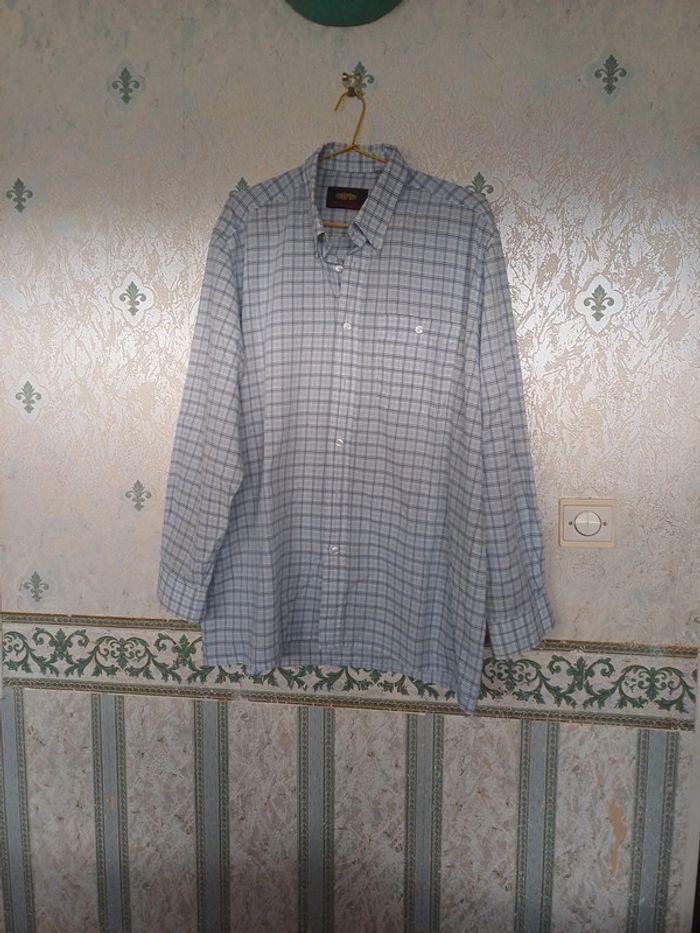 Chemise a carreaux bleue et blanche - photo numéro 1