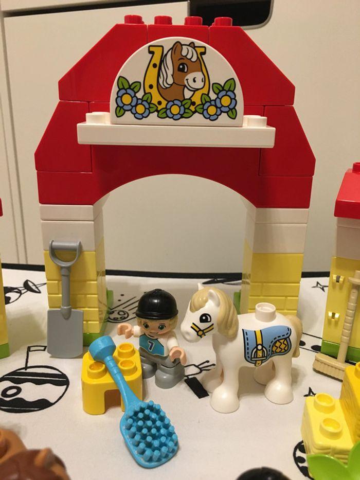 L’écurie et les poneys Lego Duplo 10951 - photo numéro 3