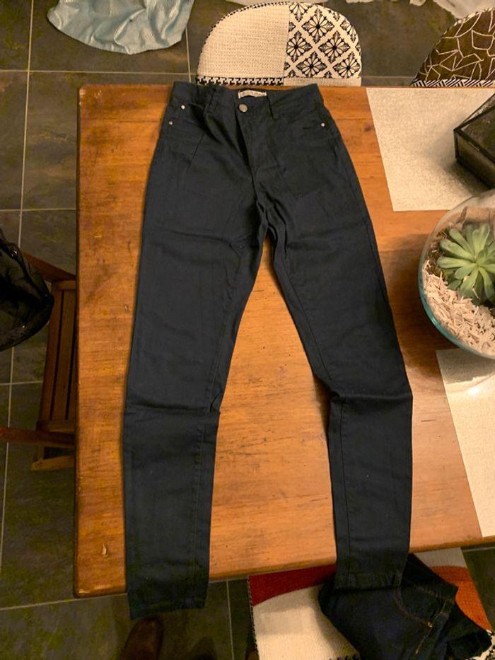 Pantalon bleu marine - photo numéro 1