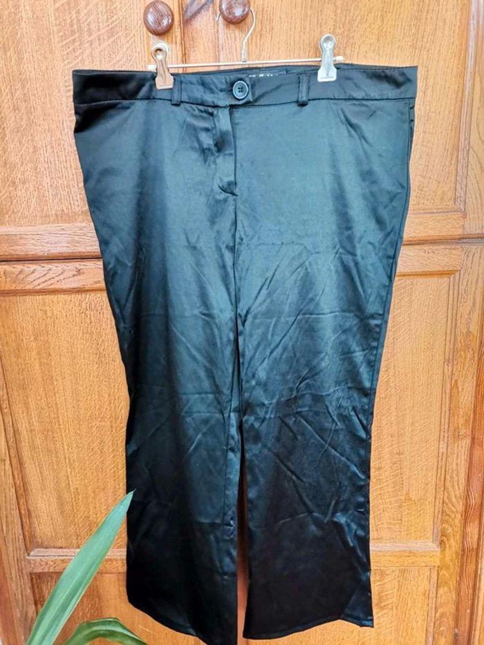 Pantalon  à pince  droit  palazzo  noir  taille  40 i code  Y2k - photo numéro 1