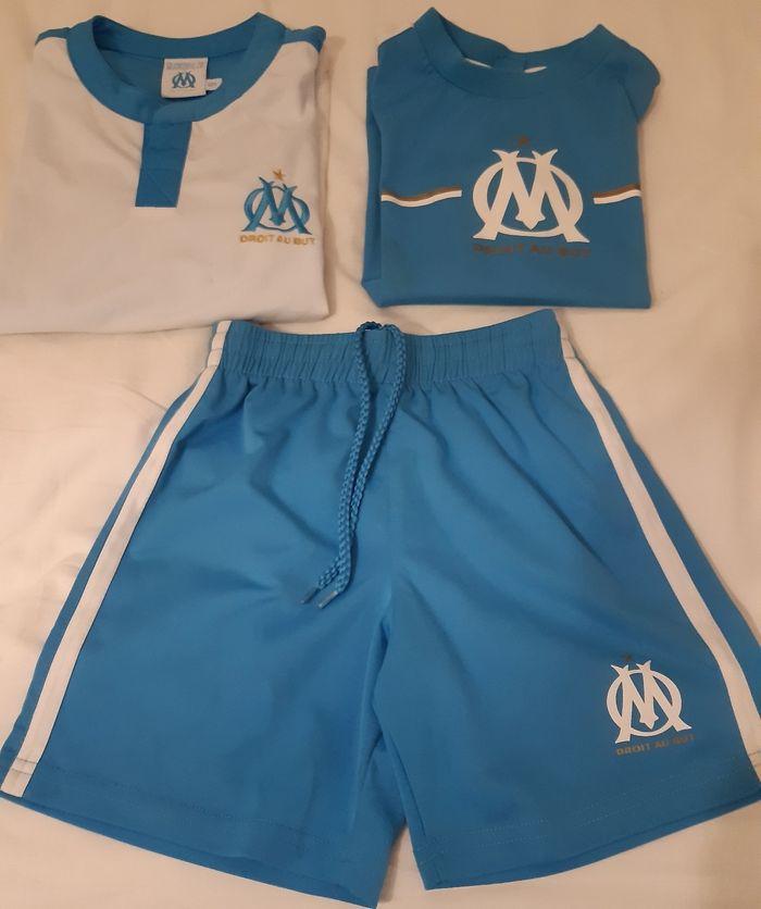 Ensemble de maillot de foot - photo numéro 1