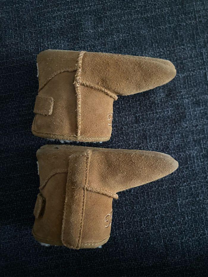 Chaussures bottes Mixte bébé Jesse II Fashion Boot UGG en cuir noisette 20,5 - photo numéro 3