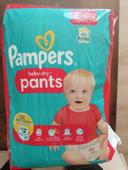 Couches Pampers baby dry pants taille 4