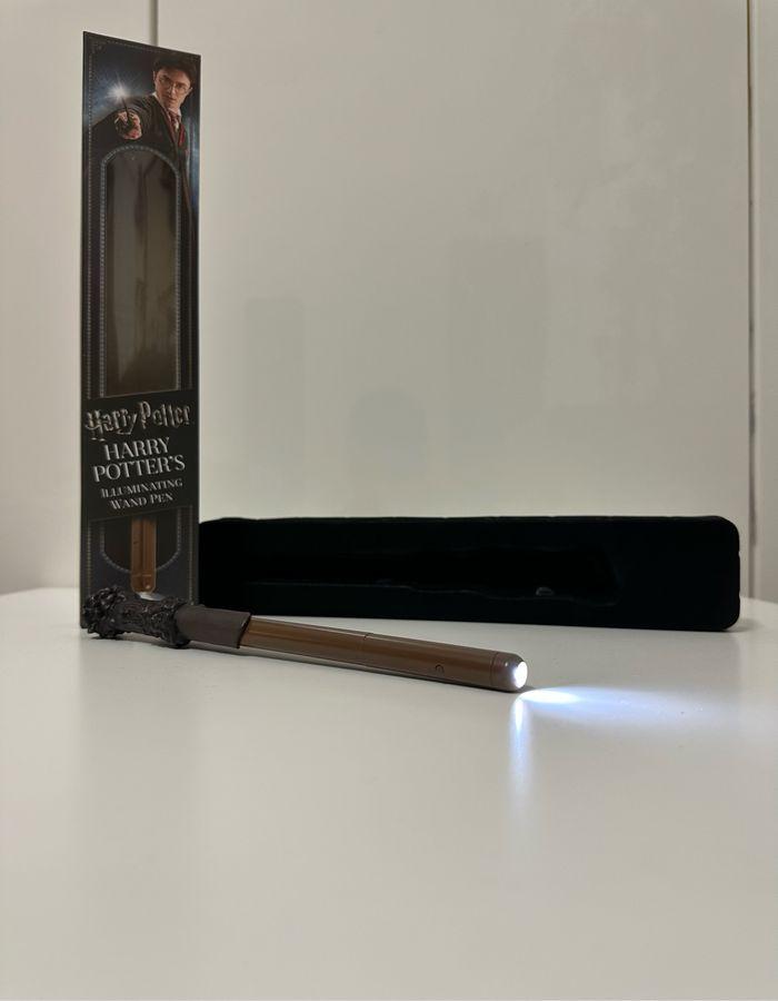 Harry Potter Illuminating Wand Pen (The Noble Collection) - photo numéro 10