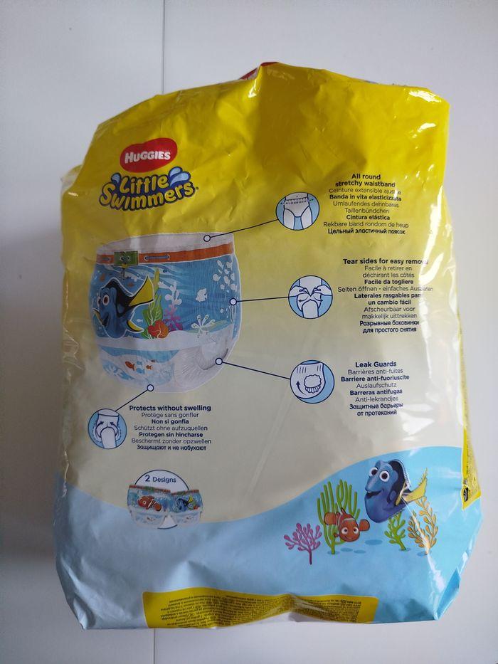 Lot de 15 Maillots de Bain Jettables Little Swimmers - HUGGIES - photo numéro 2