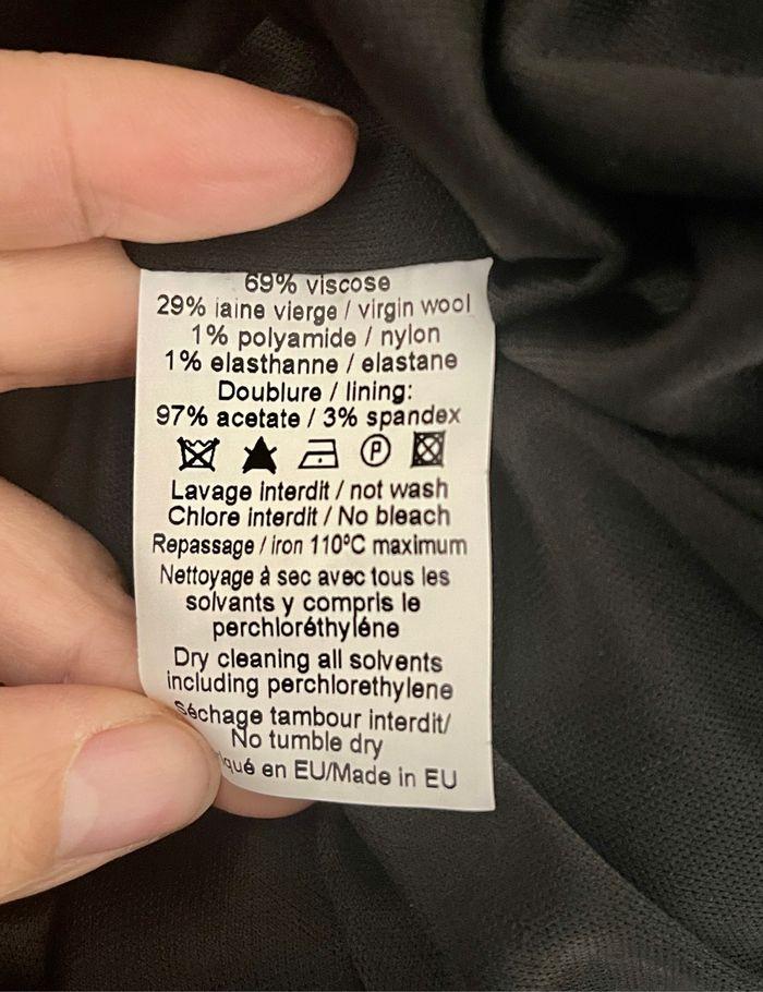 Veste longue satinée à boutonnage croisé noir - photo numéro 9