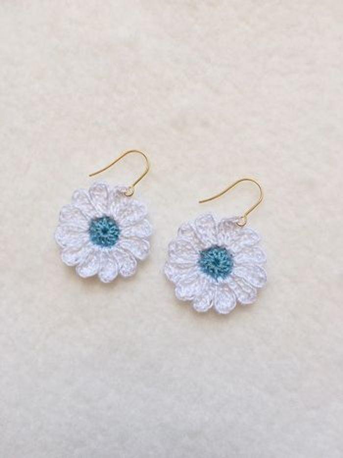 Boucles d’oreilles fleurs crochet - photo numéro 1