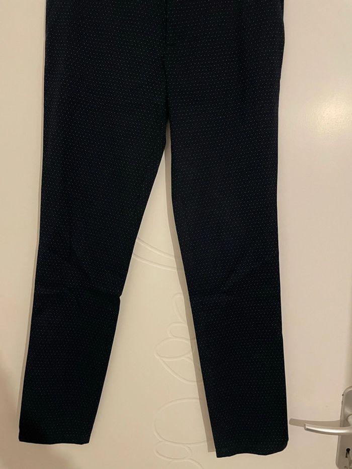 Pantalon style chino bleu marine à pois blanc Teddy Smith taille 28 soit taille 38 - photo numéro 2