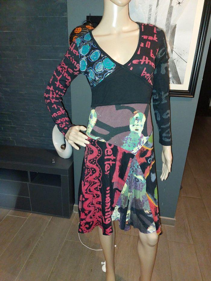 Robe desigual taille S - photo numéro 1