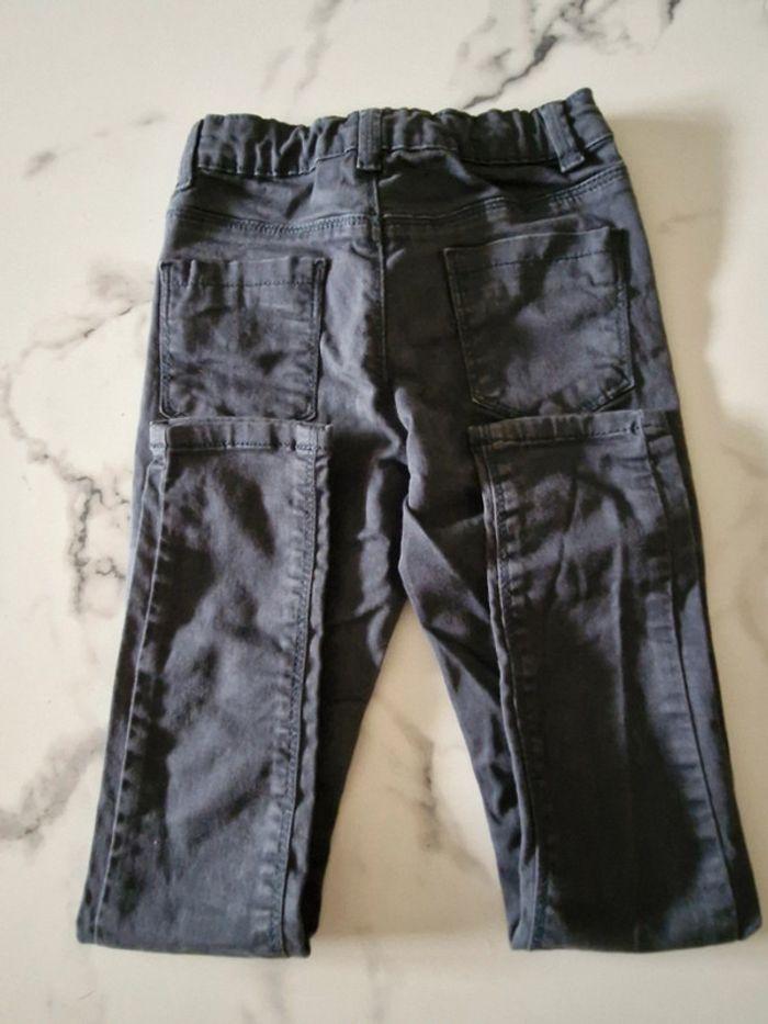 Lot X 2 jeans pour fille taille 7 ans - photo numéro 3