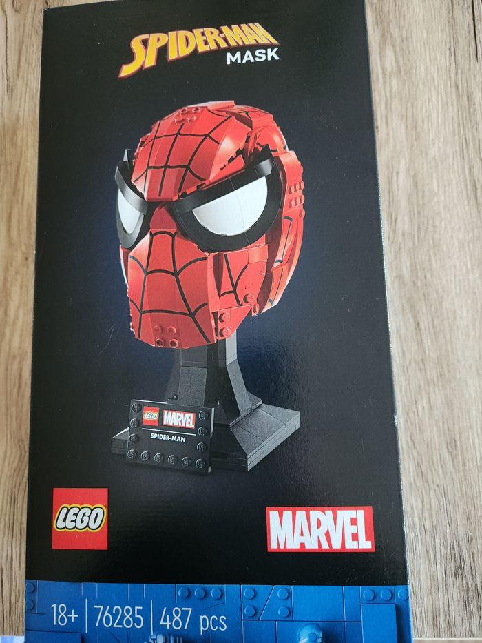 LEGO 76285 Le masque de Spider-Man - photo numéro 1