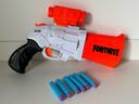 NERF Fortnite SR Blaster (lunette amovible) + 6 fléchettes