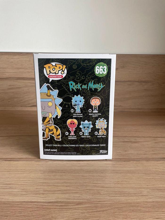 Figurine Funko Pop Rick et Morty : Wasp Rick 663 - photo numéro 3