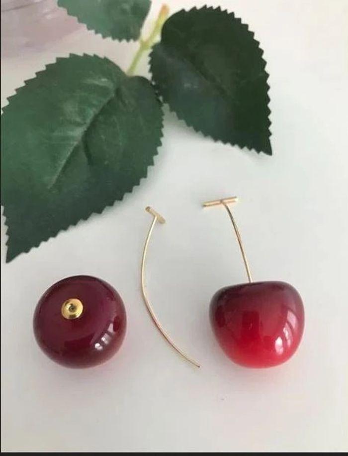 Boucles d'oreilles cerise 🍒 - photo numéro 2