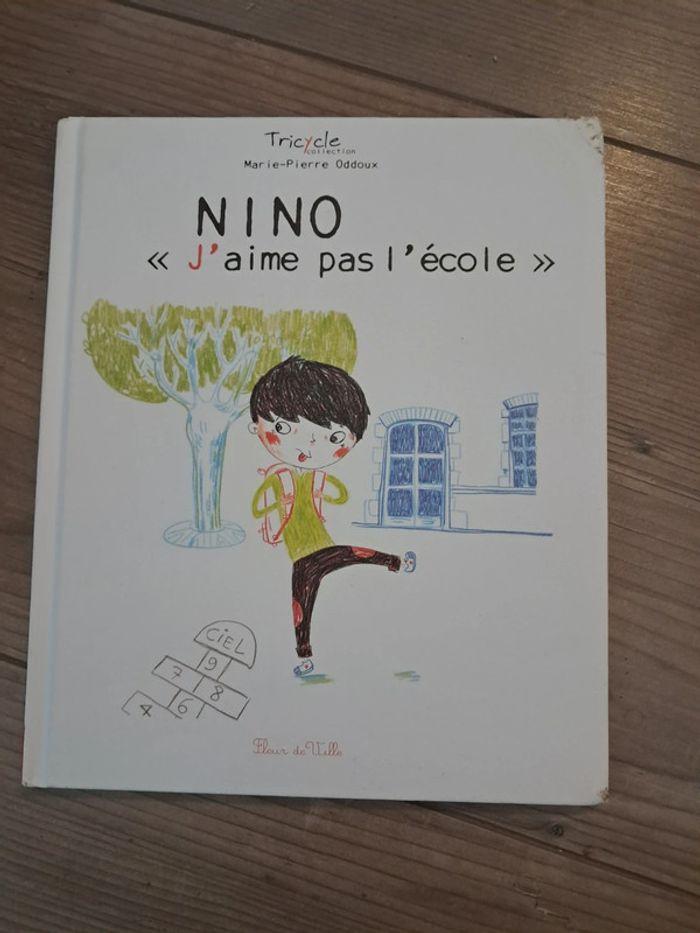 Livre Nino j'aime pas l'école - photo numéro 1