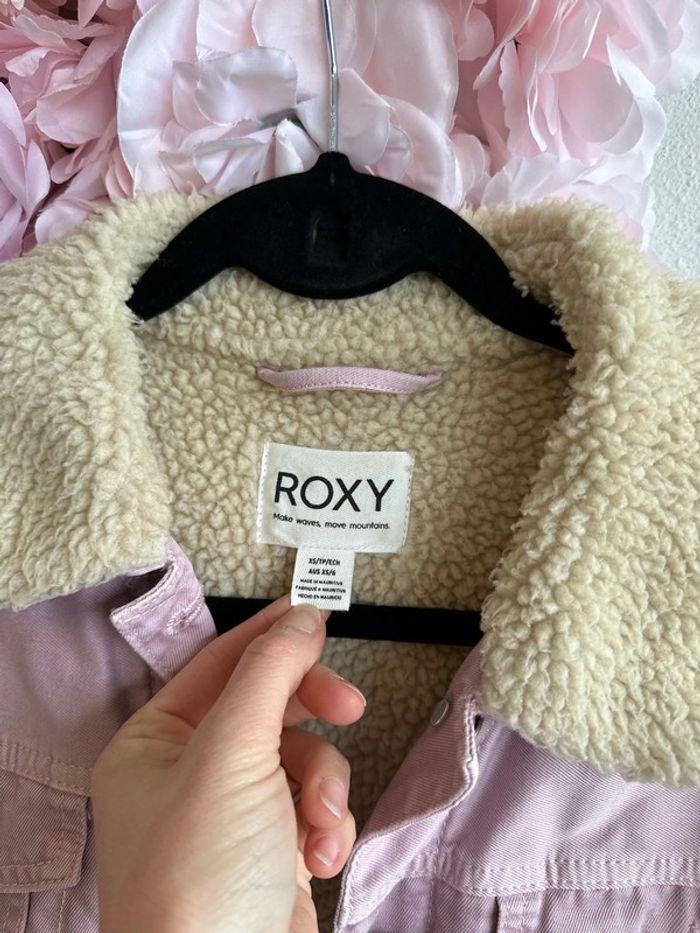 Veste en jean Roxy rose pâle avec fausse fourrure XS ample - photo numéro 5