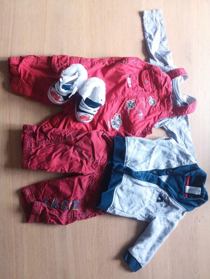 Lot vêtements bébé 6 mois - photo numéro 1