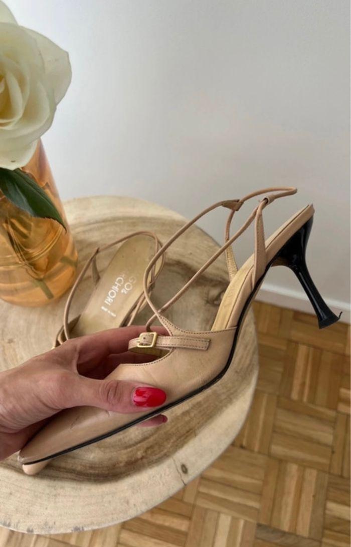 Chaussures escarpins à talons bout pointus beige en cuir et bride vintage zago et marchiori / Beige pointed toe heel pump shoes in leather and vintage strap slingback - photo numéro 4