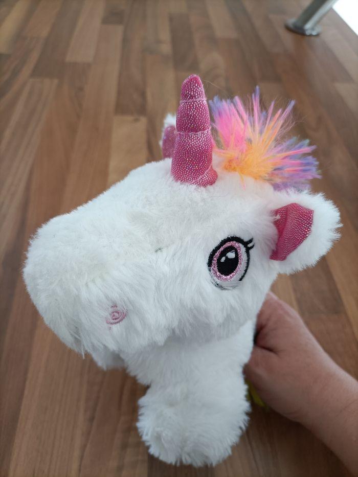 Peluche licorne qui s'accroche - photo numéro 3