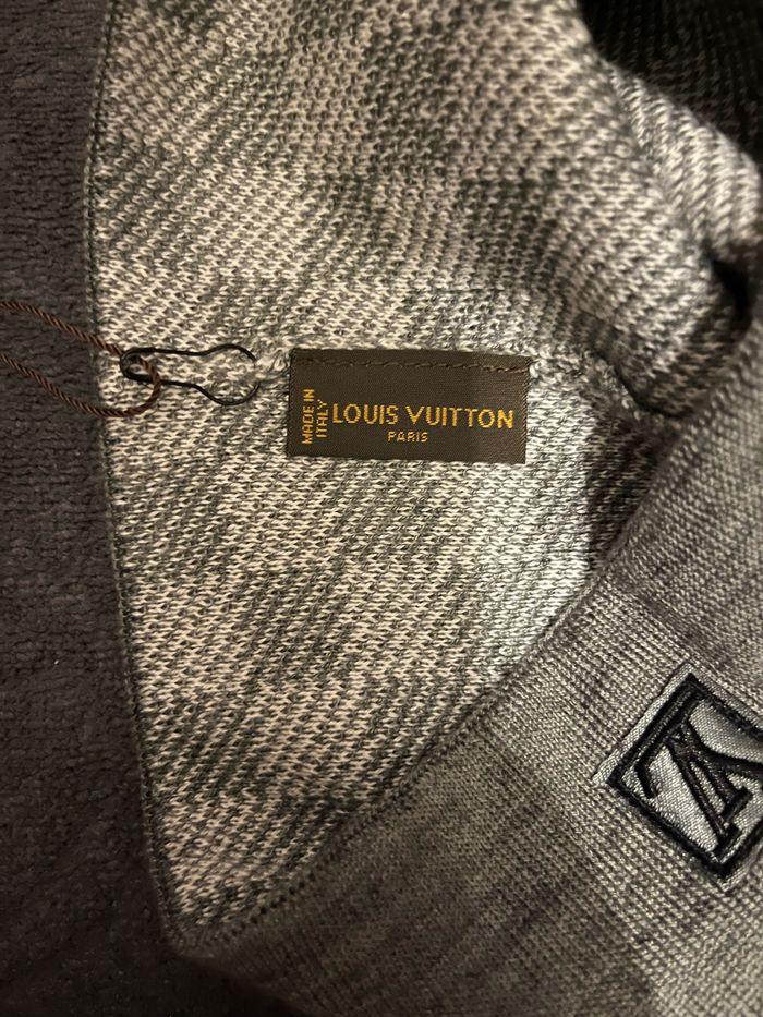 Bonnet Louis Vuitton gris - photo numéro 3